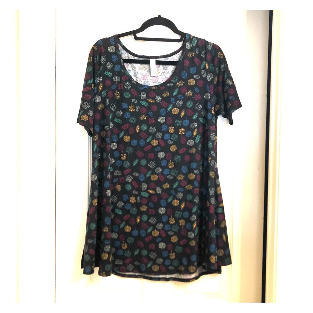Lularoe Black Perfect Tee new without tags